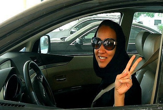 زنان عربستان سعودی حق رانندگی پیدا کردند
