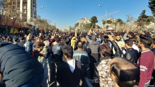 اعتراضات اخیر ایران؛ بدون گفتمان و همراه با نژادپرستی