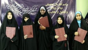 طلاب غیر ایرانی هم در مدرسه جامعه المصطفی حضور دارند