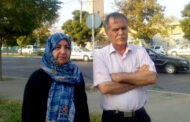 تحصن پدر و مادر بهنام موسیوند در مقابل زندان رجایی‌شهر؛ پلیس تهدید به بازداشت کرد